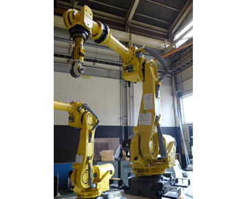 ロールヘム用ロボット