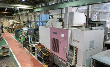 マシニングセンター　　：　オークマ　MB-650VB